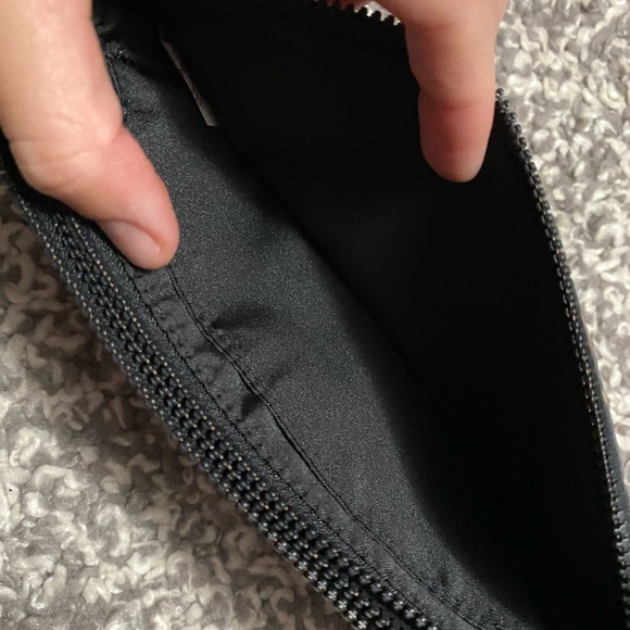 Lululemon double zip wristlet - Picture 3 of 4